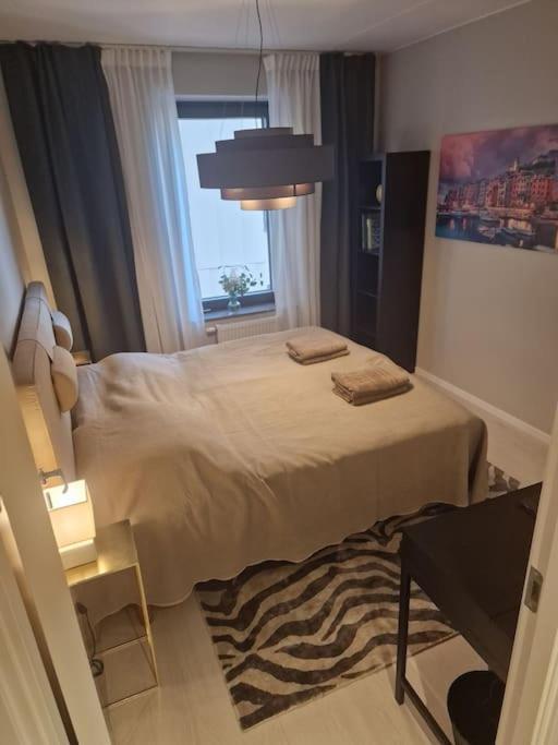 Modern Room With Bathroom, No Kitchen And Your Own Entrance Stockholm Exterior foto